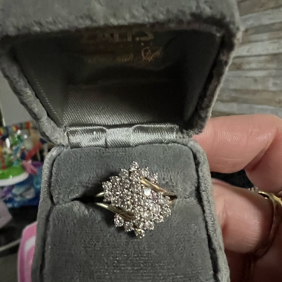 10k yellow gold natural diamond ring - Picture 6 of 14